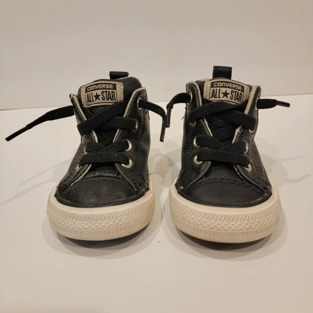 Converse one star allstar black leather hightops infant sneakers size 4